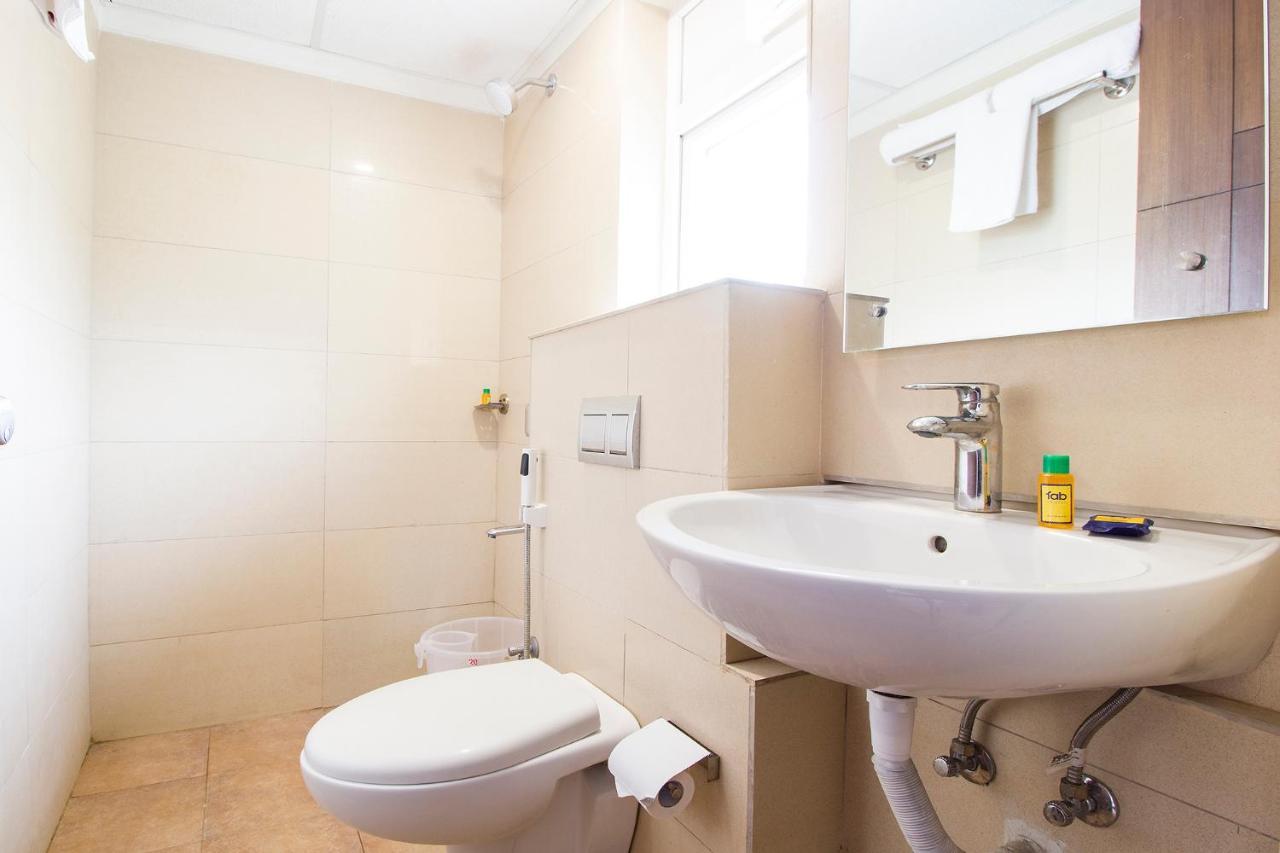 Fabhotel Limestone Suites - 750M From Yashoda Hospitals, Somajiguda Haidarábád Kültér fotó