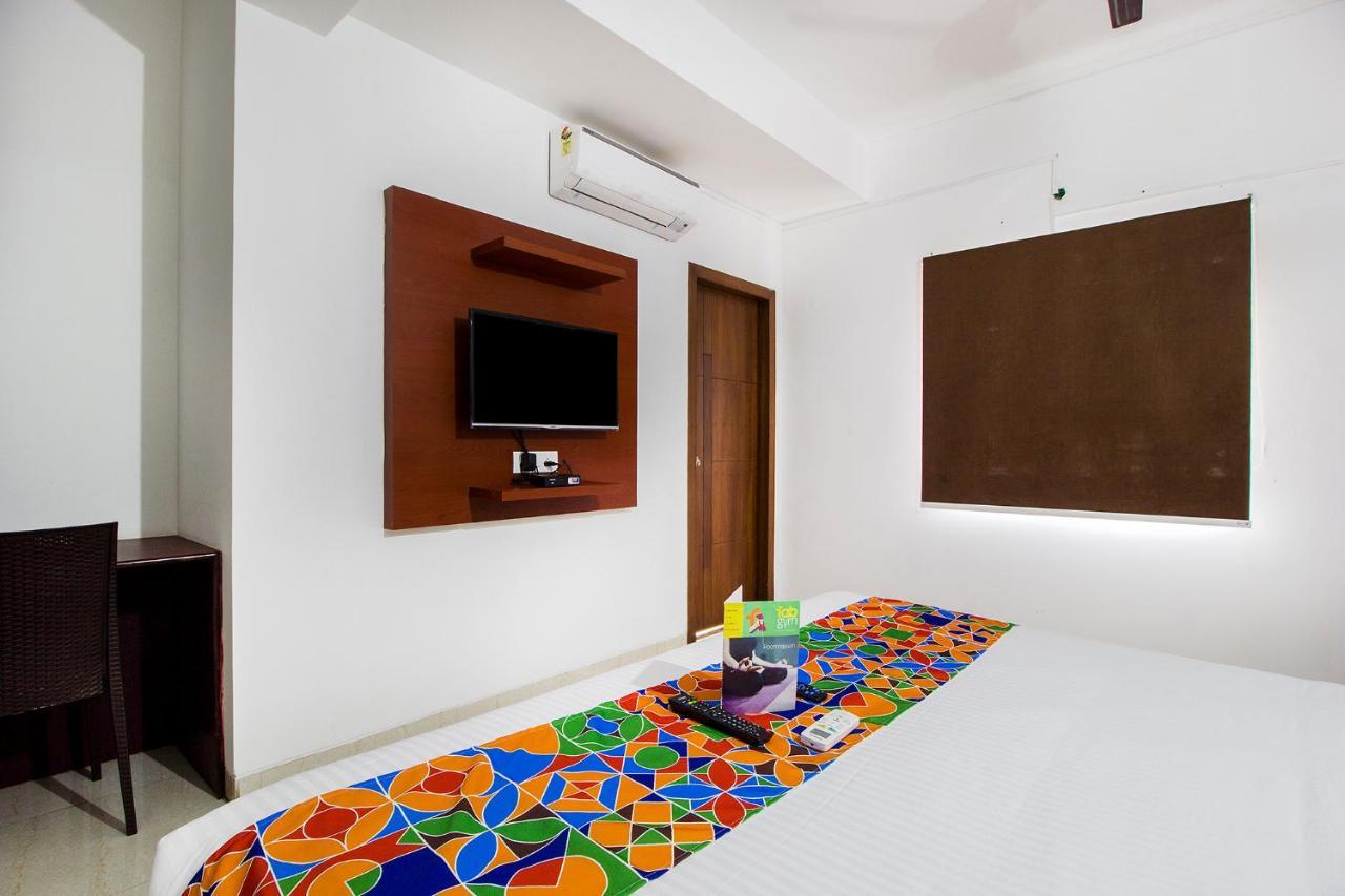 Fabhotel Limestone Suites - 750M From Yashoda Hospitals, Somajiguda Haidarábád Kültér fotó