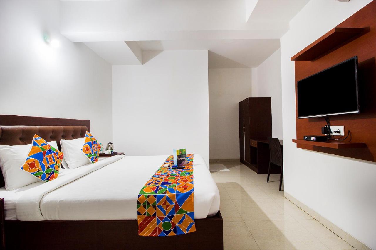 Fabhotel Limestone Suites - 750M From Yashoda Hospitals, Somajiguda Haidarábád Kültér fotó
